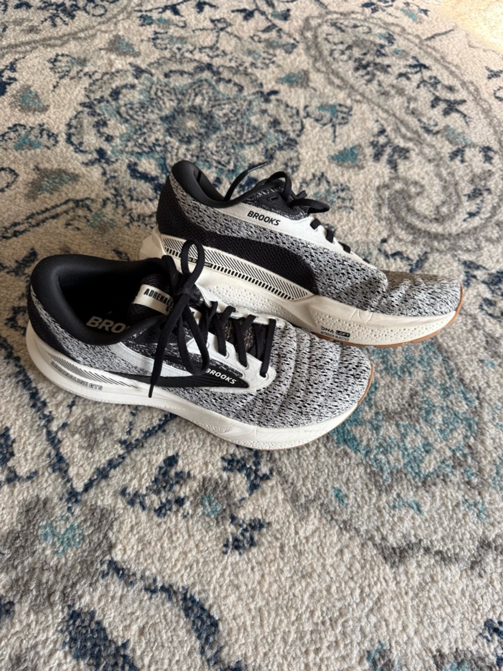 Brooks Running Shoes - White, Black & Grey Knit